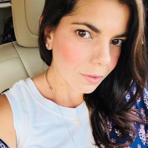 Meet your Posher, Neli